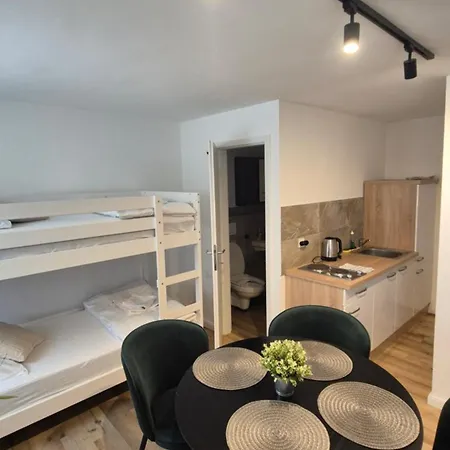Apartament Schega *
