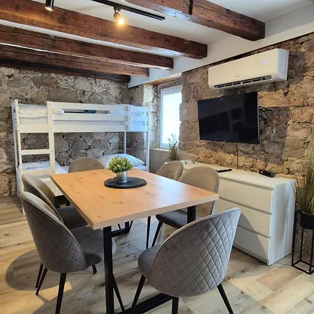 Apartament Schega *