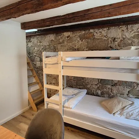 Schega Apartament Pag Town