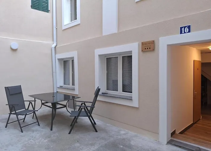 Appartement Schega Pag Town